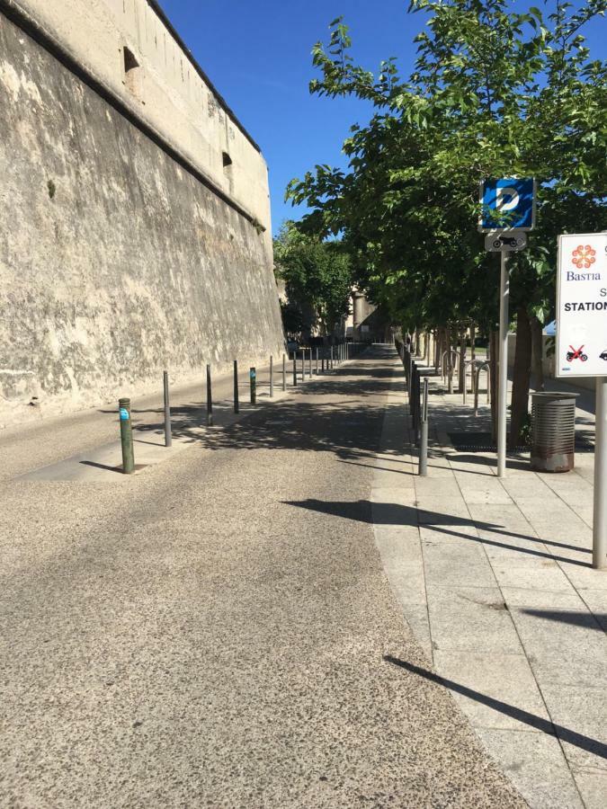 דירות בסטיה La Casa Di Sbiri Au Coeur De La Citadelle מראה חיצוני תמונה